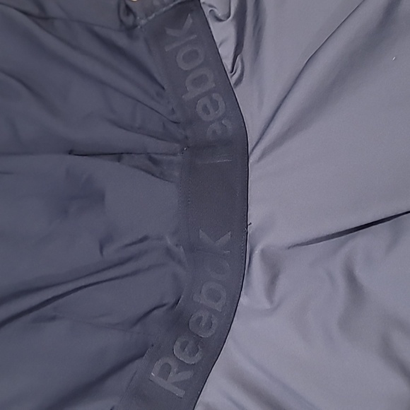 Lovely Reebok Tennis Dress With Free Skort - Picture 3 of 6